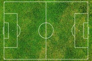 football-pitch-320100_640